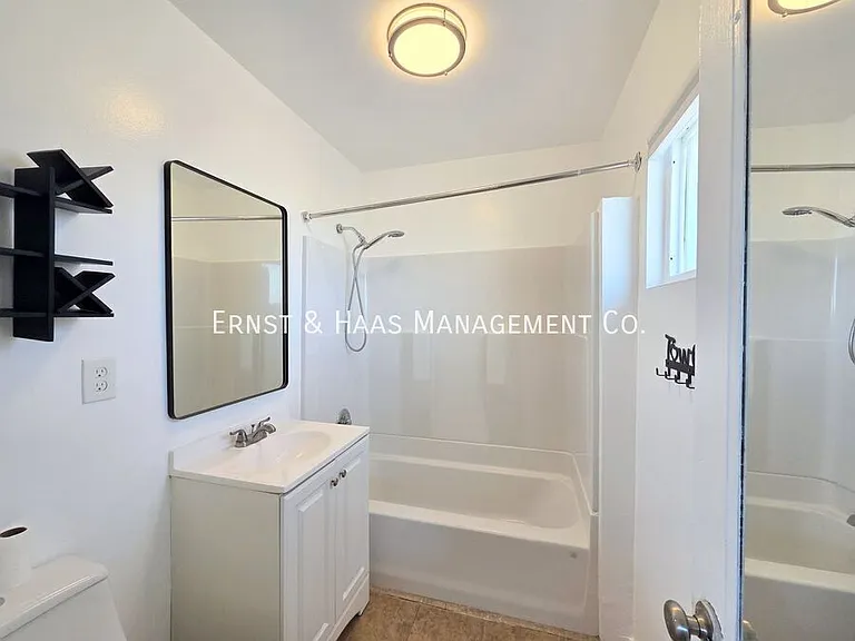 873 E Turmont St — Photo 35