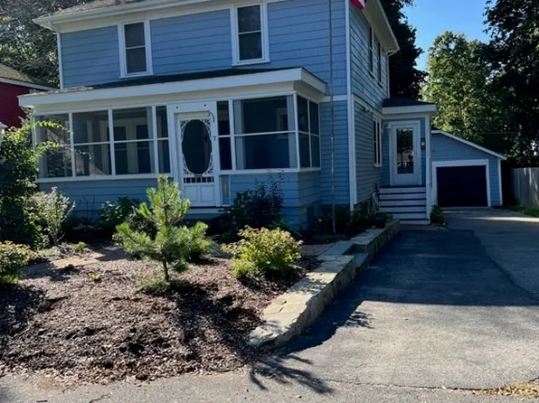 7 1st St, Hudson, MA 01749