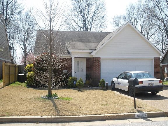 Conveniently located to Bartlett