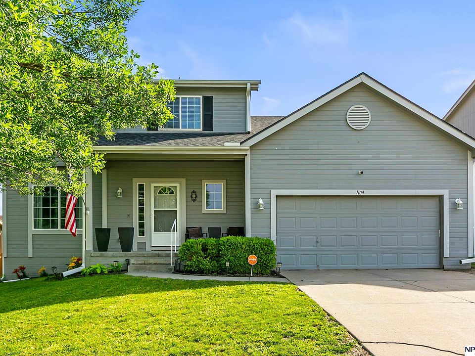 1st image of 1104 Valleyview Dr