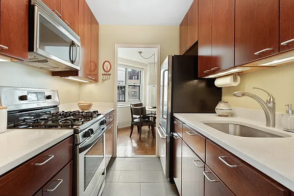 Sold by Compass | media 5