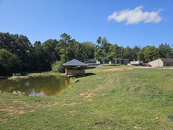 3rd image of 8612 Pleasant Hill Rd #37924