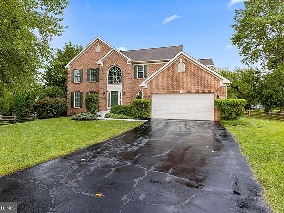 4th image of 501 Chesley Ct