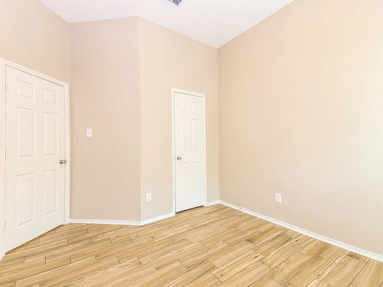 709 Fireberry Dr — Photo 17