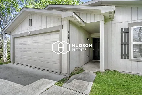8521 Dosia St Photo 1