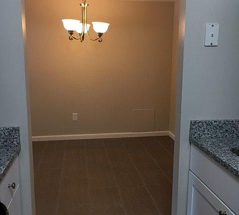 4th image of 365 Simmonsville Ave APT 2206