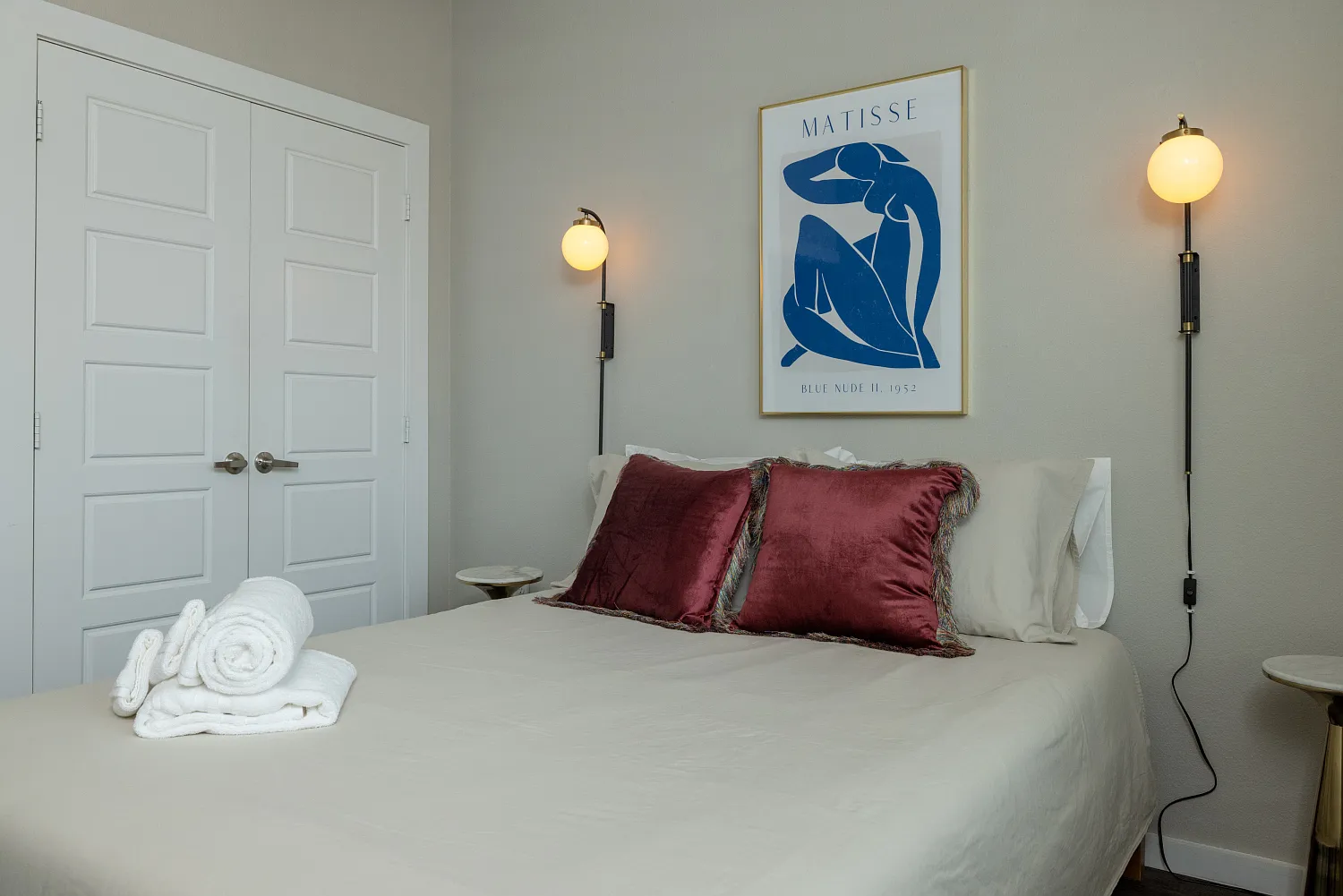 5 bed, 1650 sqft, $5,000 — Photo 2