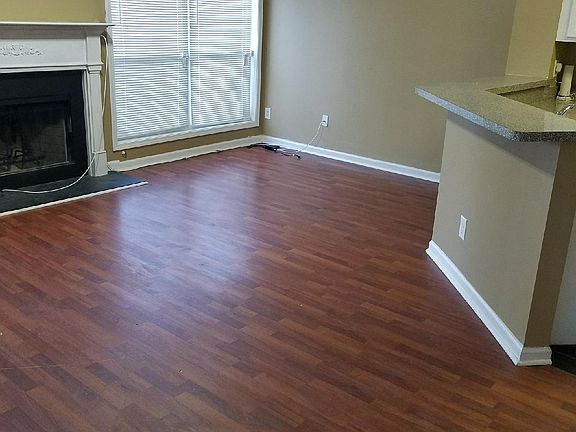 4th image of 845 Biltmore Ct