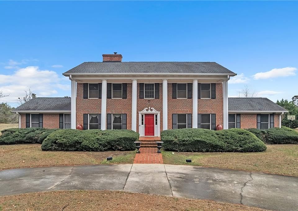 1st image of 838 Conyers Rd