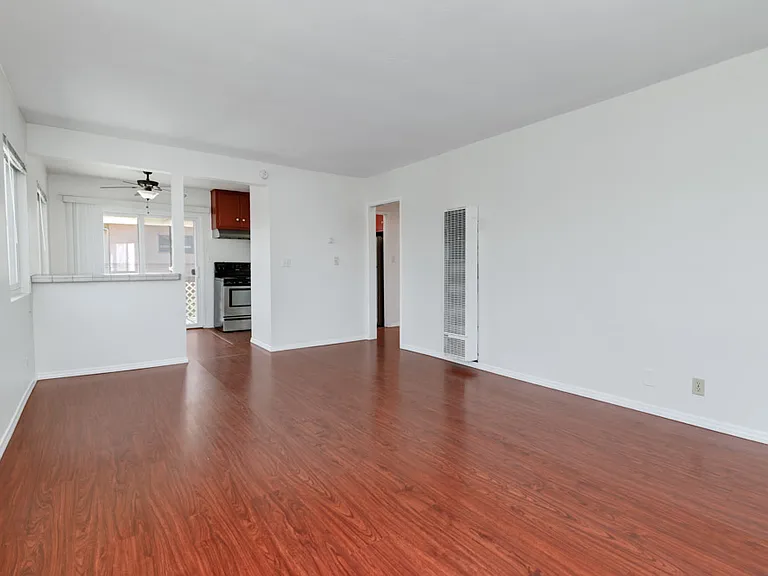 617 Truly Ter — Photo 6