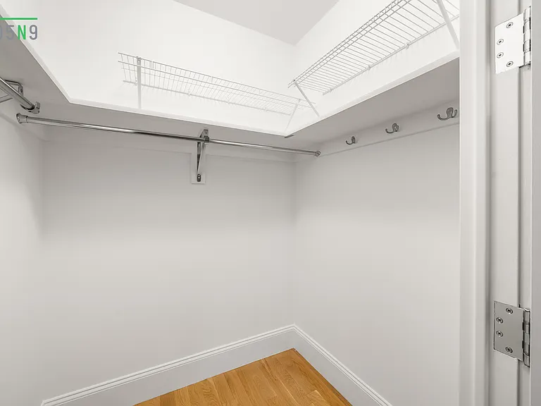 205 N 9th St #3B — Photo 11