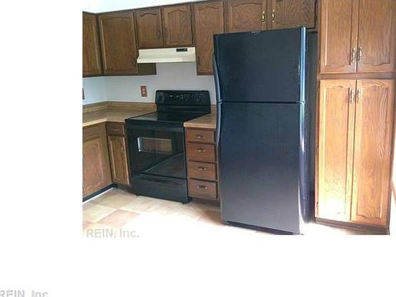 2nd image of 254 Misty Pointe Ln