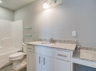 1399 N Hog Trough Dr #3, Fayetteville, AR 72703