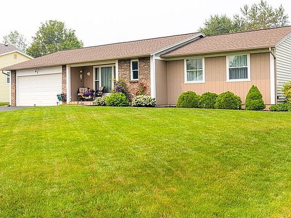 3rd image of 67 Orchard Creek Cir