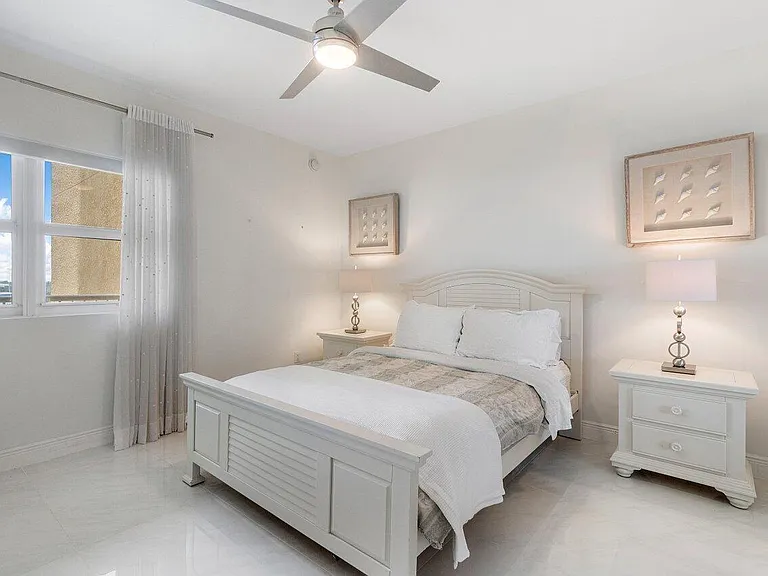 2650 Lake Shore Dr #1003 — Photo 19
