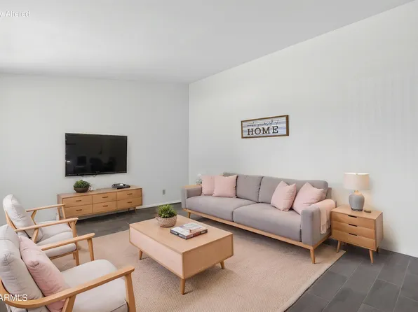 10582 W OAKMONT Drive, Sun City, AZ 85351
