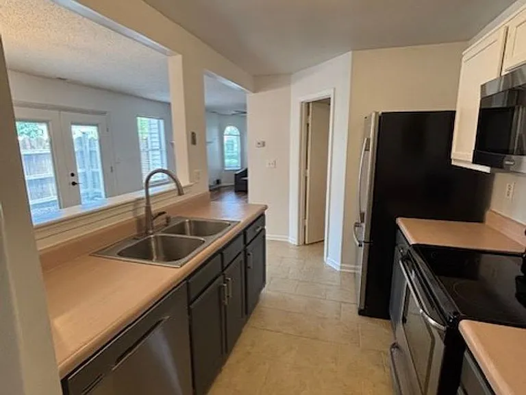 4657 Shallowford Cir — Photo 12