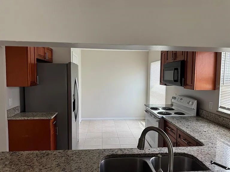 5272 Lonesome Dove Dr — Photo 8