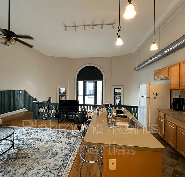 11 E Broad St #5 — Photo 19
