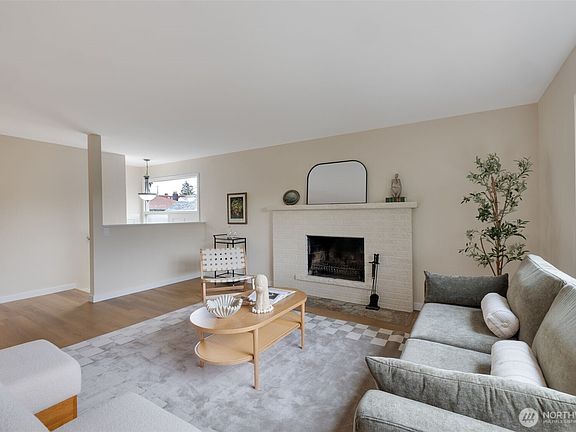 4th image of 7727 27th Avenue NW