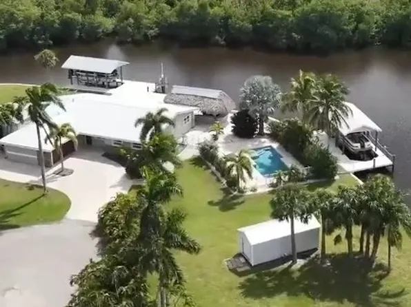 416 Seaworthy Rd, North Fort Myers, FL 33903