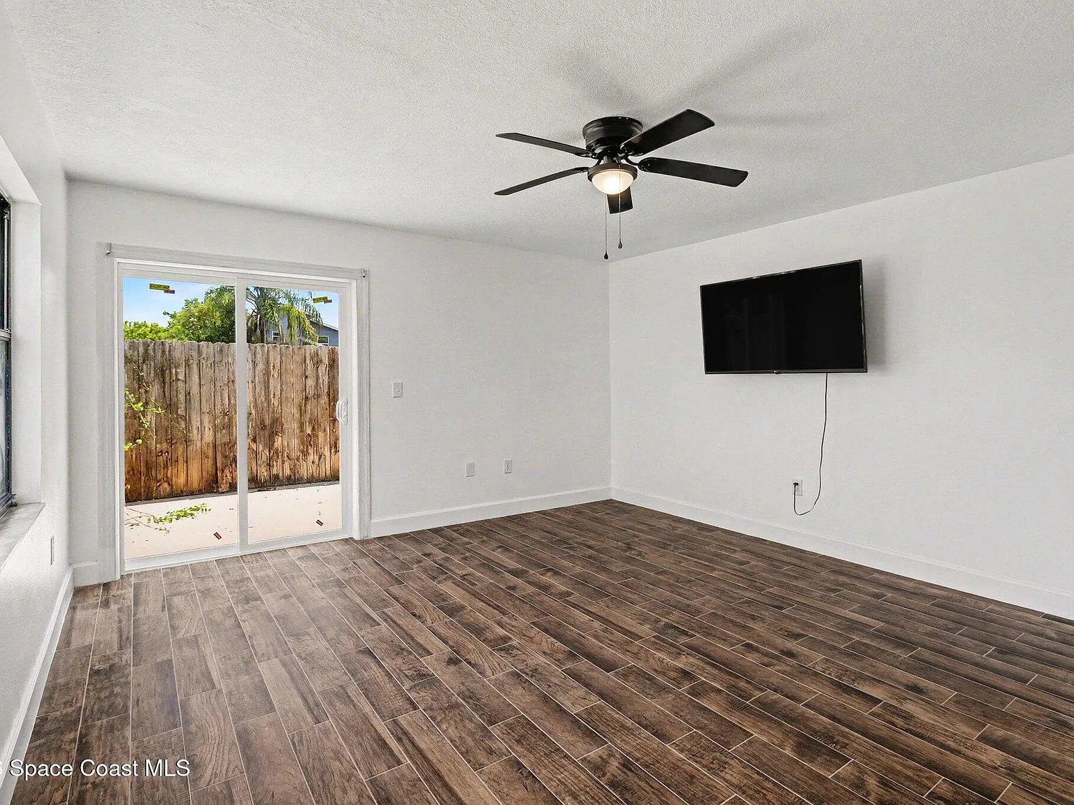 2 bed, 1.5 bath, 1500 sqft, $1,650 — Photo 4