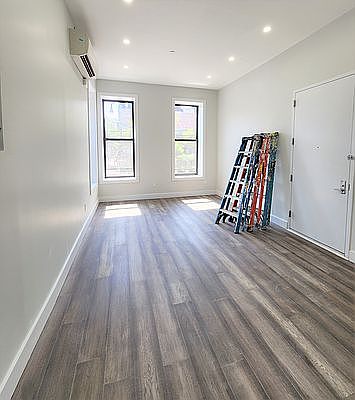 1st image of 239 Lenox Ave #2