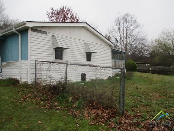 3rd image of 16277 Carole Dr
