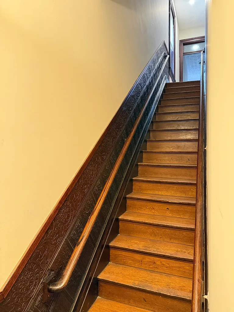 2410 Ashland Avenue - 2nd — Photo 3