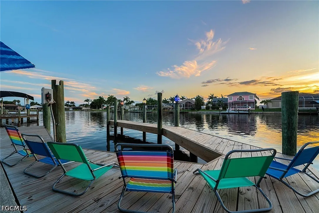 3 bed, 3.0 bath, 2274 sqft, $3,590 — Photo 3
