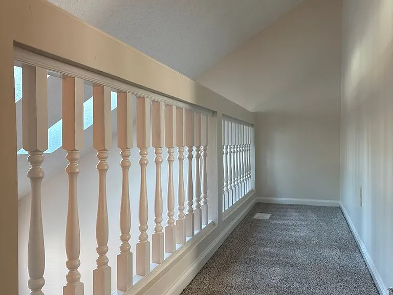 100 Marlene Dr — Photo 17