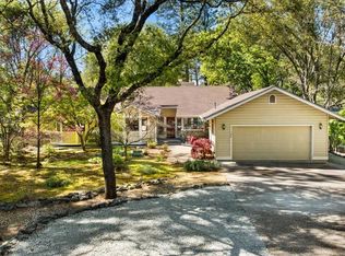 11384 Bobcat Ct, Penn Valley, CA 95946