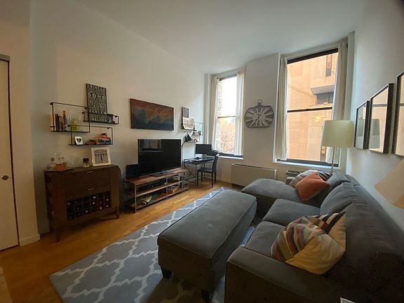 3rd image of 150 Nassau St APT 3G
