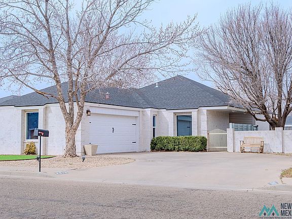 2nd image of 3816 Ben Hogan Dr
