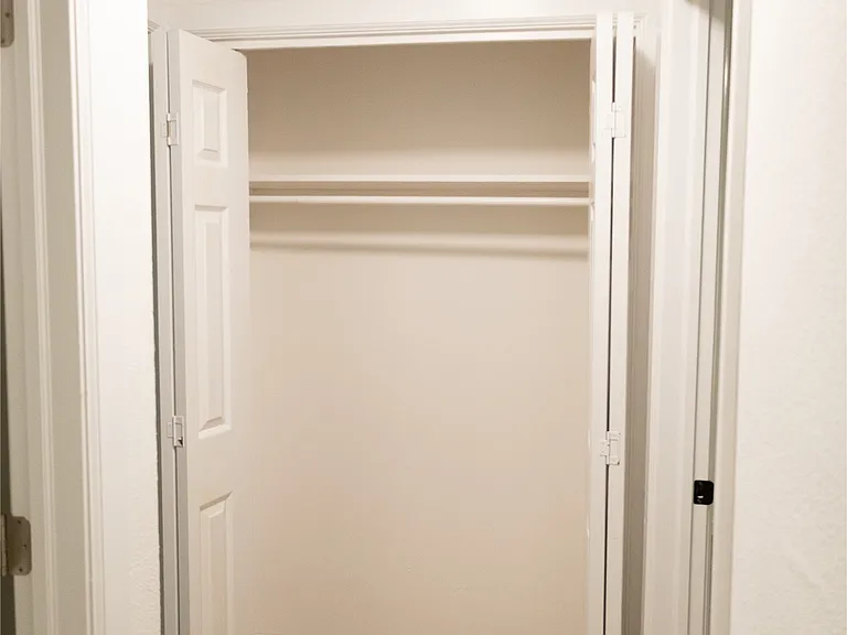 909 W El Paso Pl — Photo 13