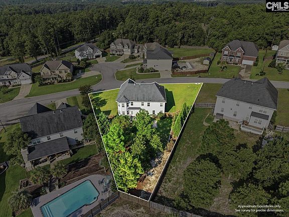3rd image of 66 Saughtree Ln W