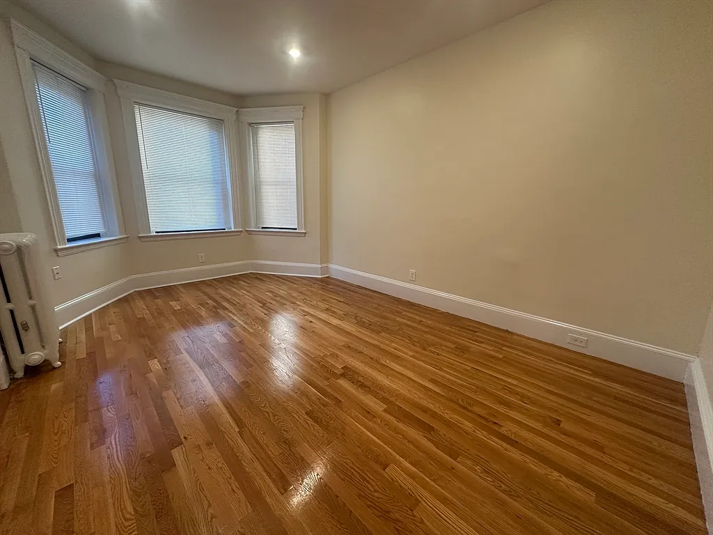 1 bed, 1.0 bath, 776 sqft, $3,200 — Photo 3