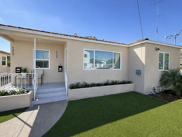6255 Stewart St — Photo 2