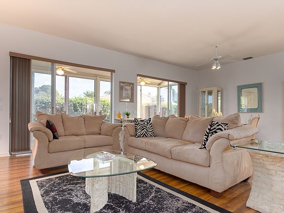 5th image of 8372 Parkside Dr