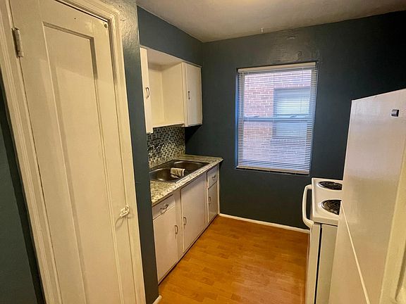 5th image of 5418 Chippewa St #1W