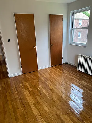 Rented by Queens Apartments Realty LLC | media 43