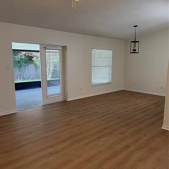 518 Bryan Valley Ct — Photo 8