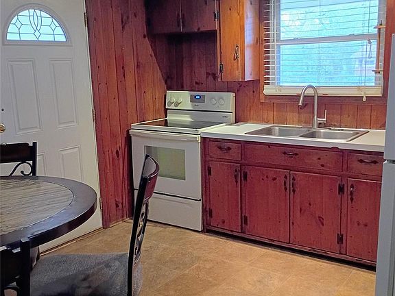 5th image of 159 Edgewood Dr