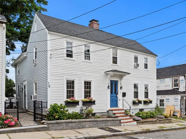 16 Warren St #16, Newburyport, MA 01950
