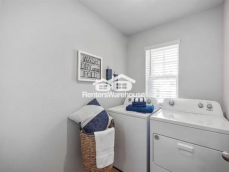 2124 Bugge Dr — Photo 25