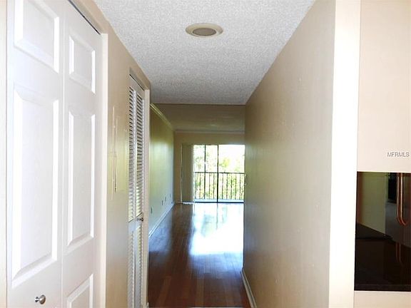 3rd image of 3300 Cove Cay Dr Unit 4D