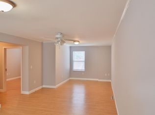 811 Colonial Rd #811, Abingdon, VA 24210