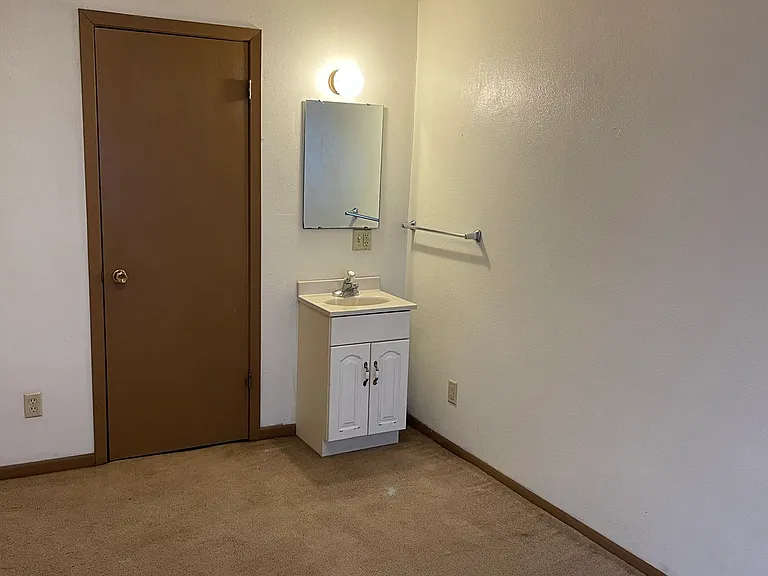932 E Washington St #1S — Photo 12