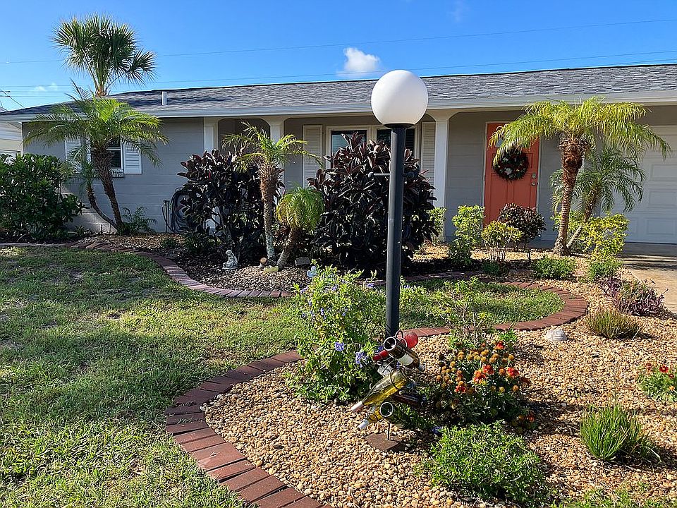 544 Center Rd. Venice FL