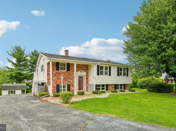 800 Wisteria Dr, Westminster, MD 21157